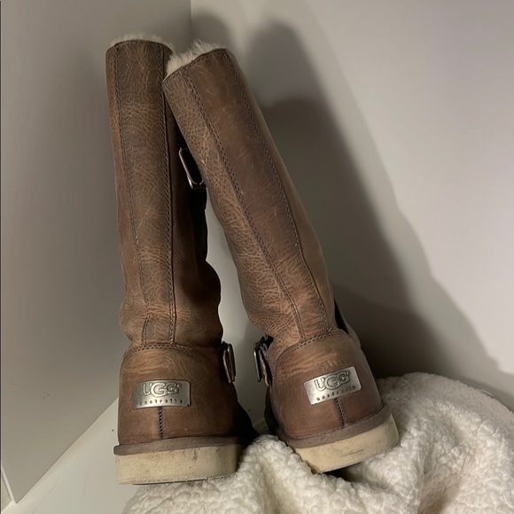 UGG Brown Leather Boots - Picture 3 of 7